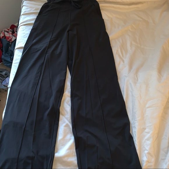 Lululemon wide leg pant size 4 - Picture 1 of 2